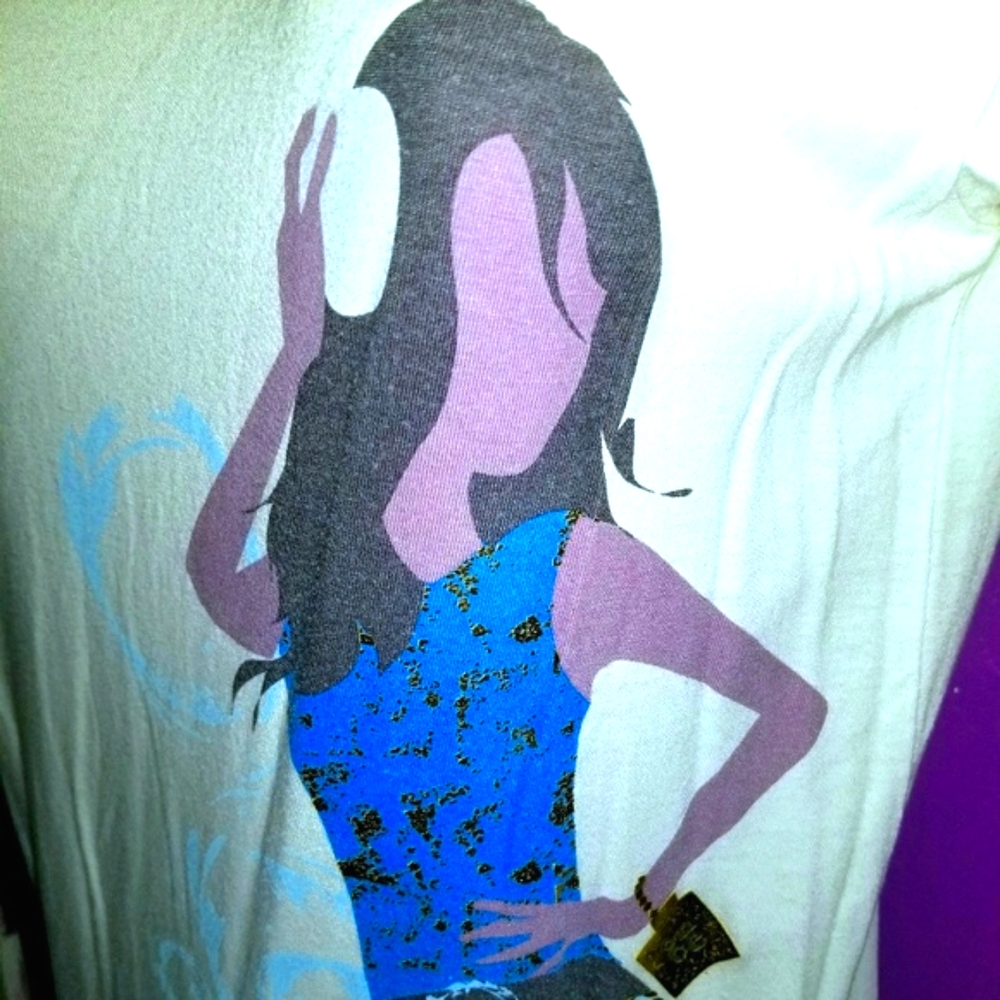 GRAPHIC TEE - Picture 3 of 5